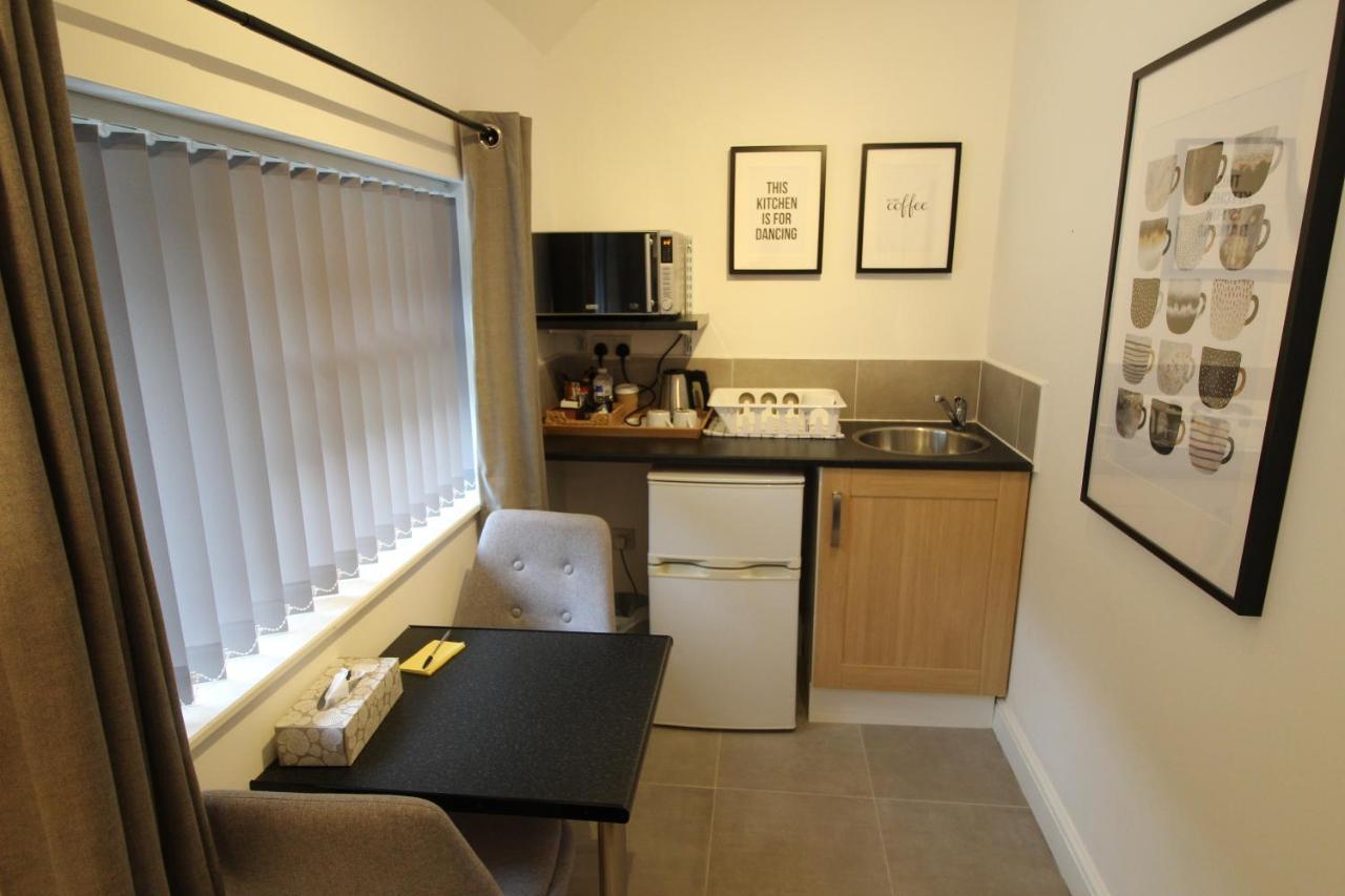 Anson Studios Walsall M6, J10 Kültér fotó